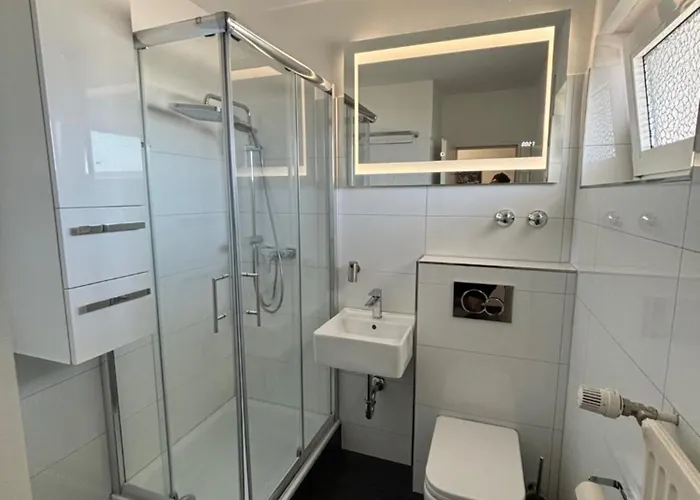 Exklusive Moderne Giessen Stadtnaehe Mit Balkon *